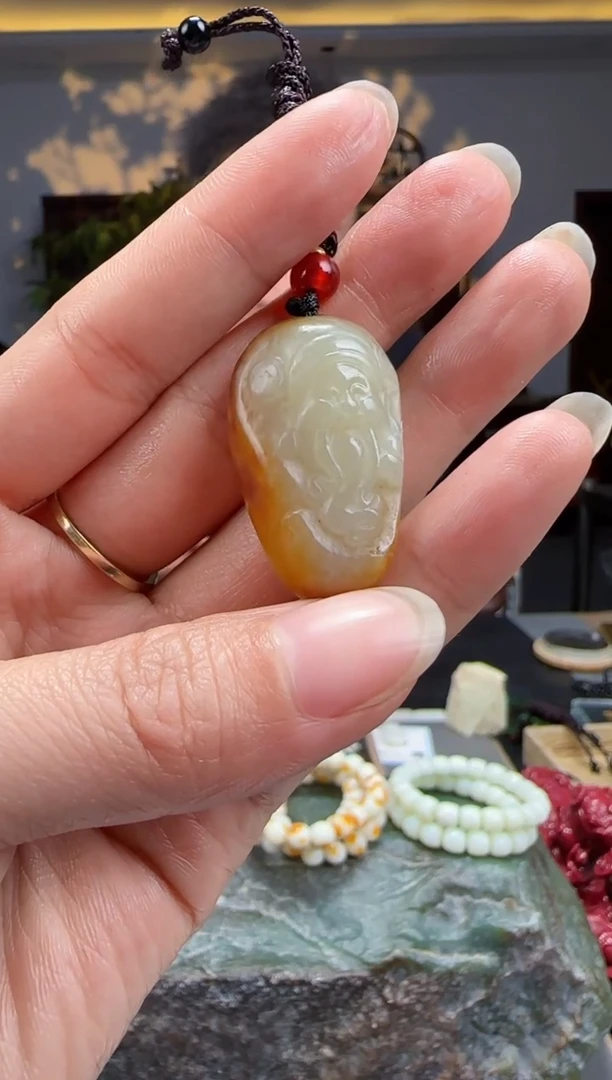 【闪购商品】和田玉颈饰未镶嵌习惯か你