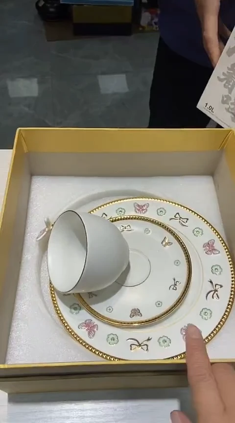 瓷片生活的本意是开心啊@@1
