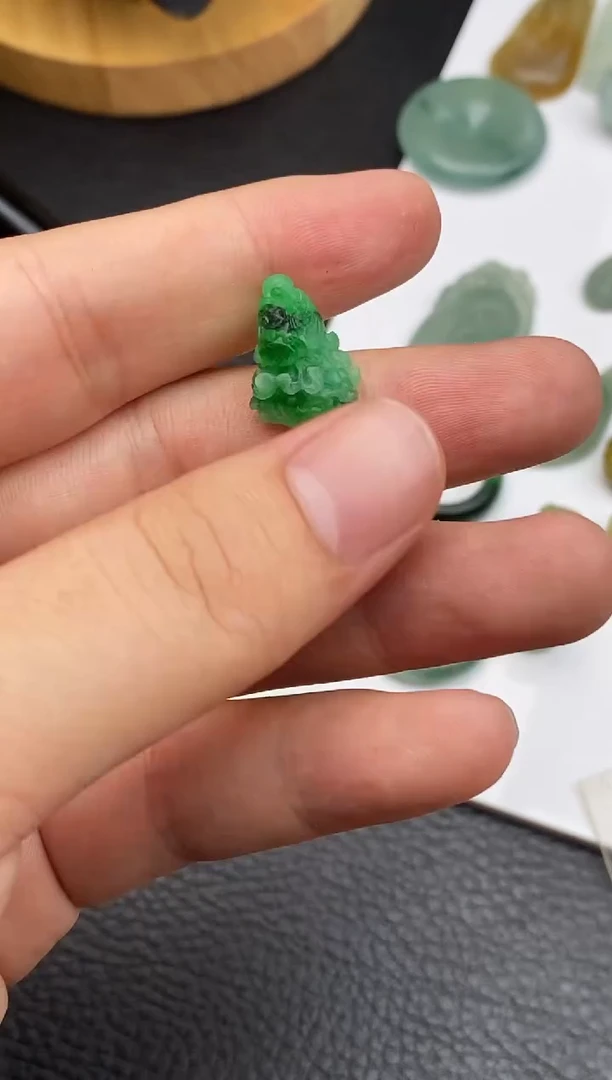 未镶嵌定制翡翠挂件