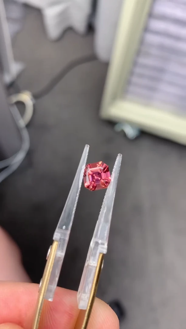 裸石未镶嵌碧玺1.6ct 橘粉色碧玺0381