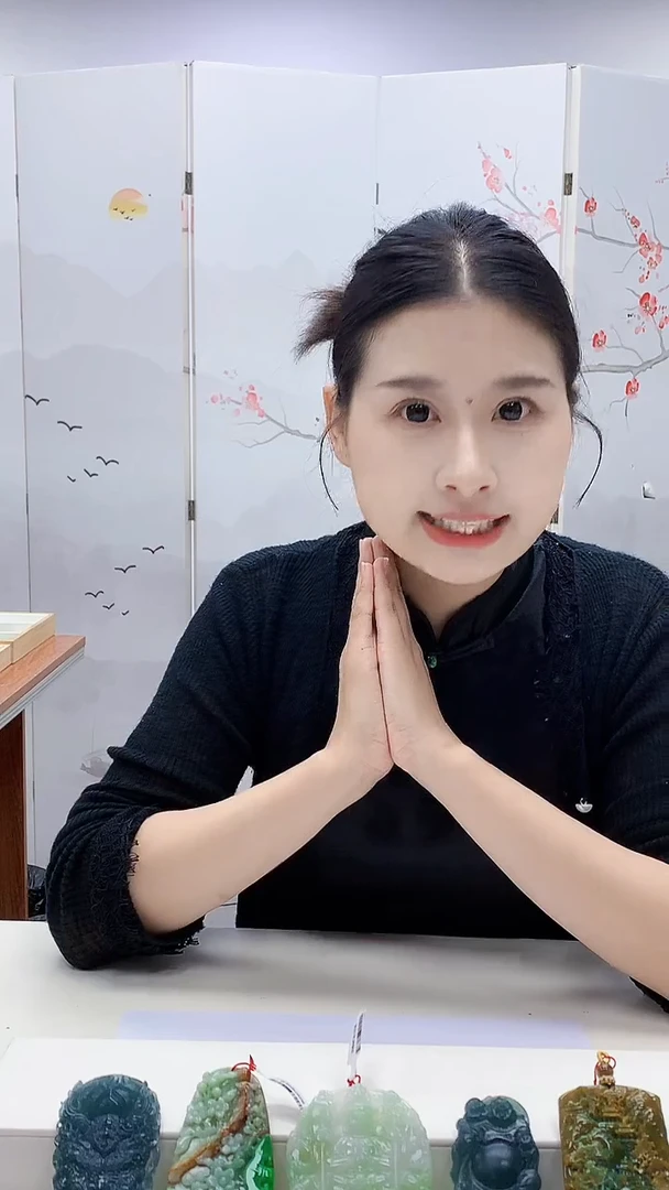 定制翡翠未镶嵌君*兰4812lr-毛货挂件