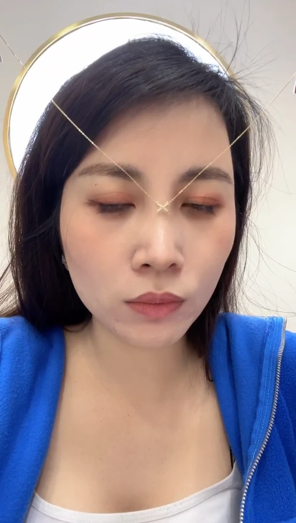 18K金镶嵌项链钻石闪****星虚单     YT