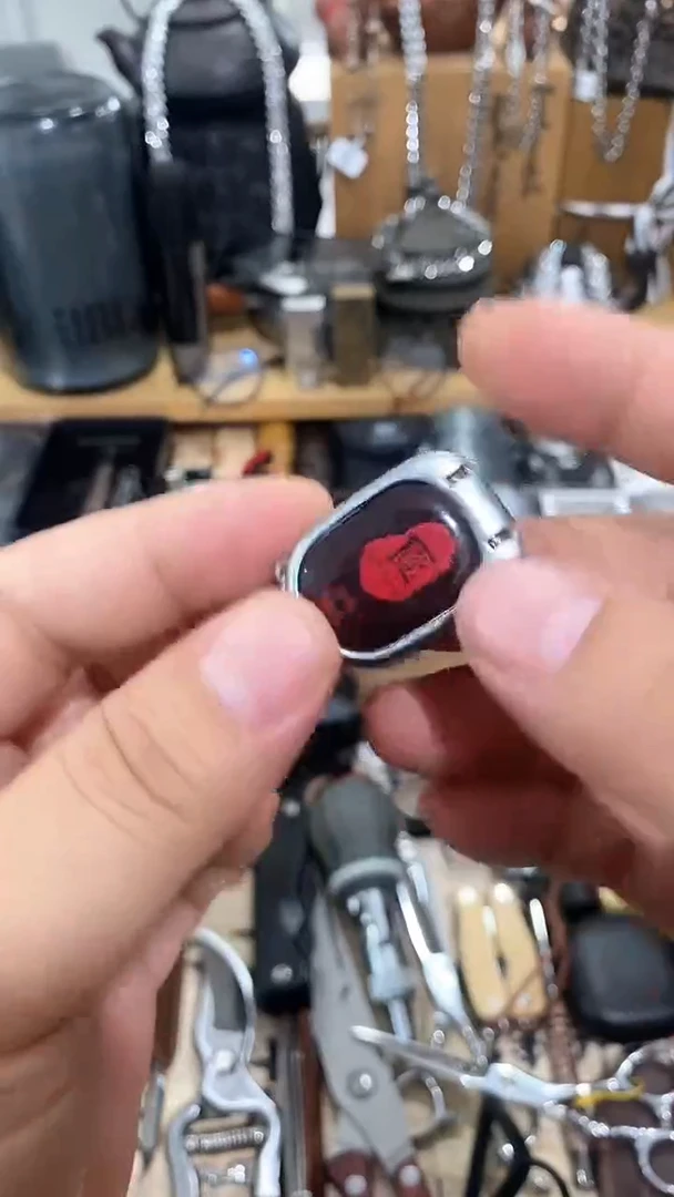 瓷片闪购商品  如图所示