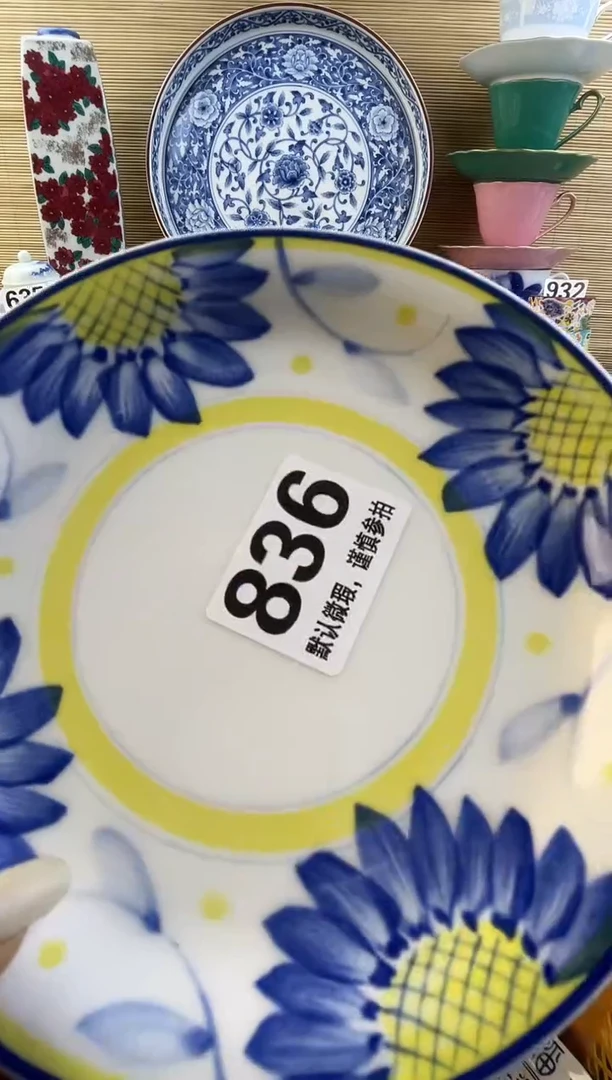 摆件思***?摆件瓷器瓷器瓷器