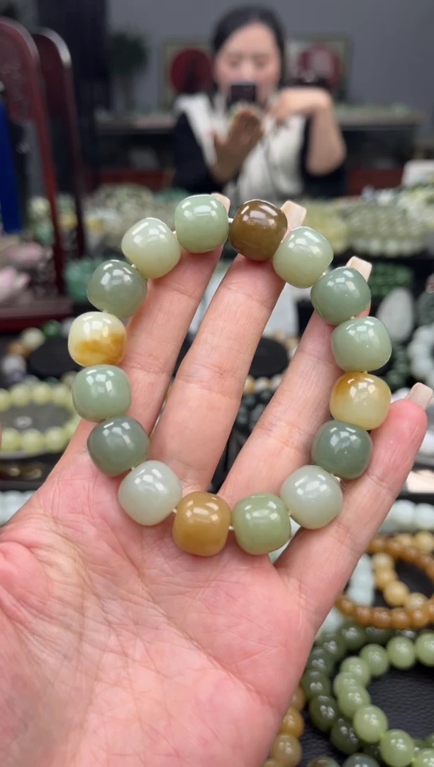 【闪购商品】和田玉手串未镶嵌新疆多宝卡14