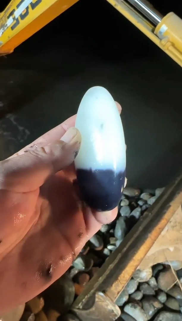 未镶嵌和田玉把件99