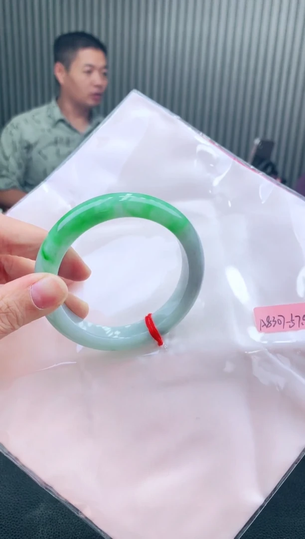 未镶嵌手镯翡翠57
