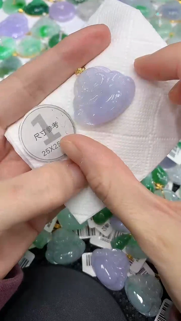 颈饰18K金镶嵌翡翠a货支持复检百元以上9元证书费自理