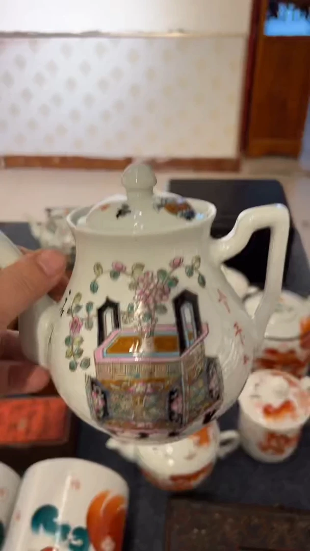 摆件瓷摆件瓷摆件钟鼎胡把一体水壶带腰线
