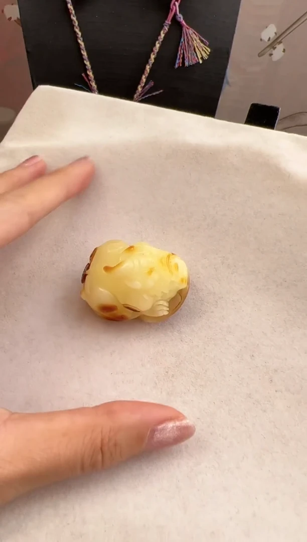 【闪购商品】琥珀裸石未镶嵌10122223-吊坠