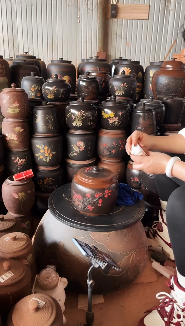 【闪购商品】壶瑕疵茶叶罐 红梅苹果 697