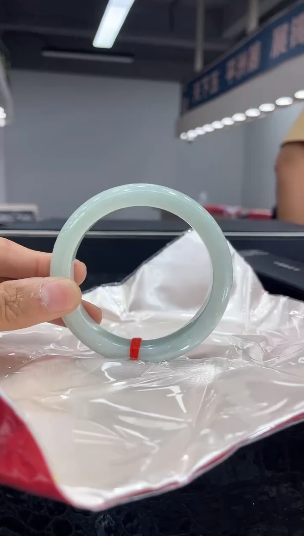 未镶嵌手镯翡翠3