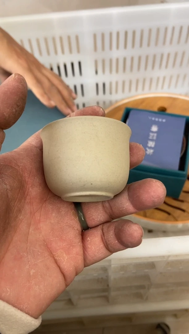 杯无运费险有瑕疵的摄影的产品有使用过的痕迹有点脏介意勿拍
