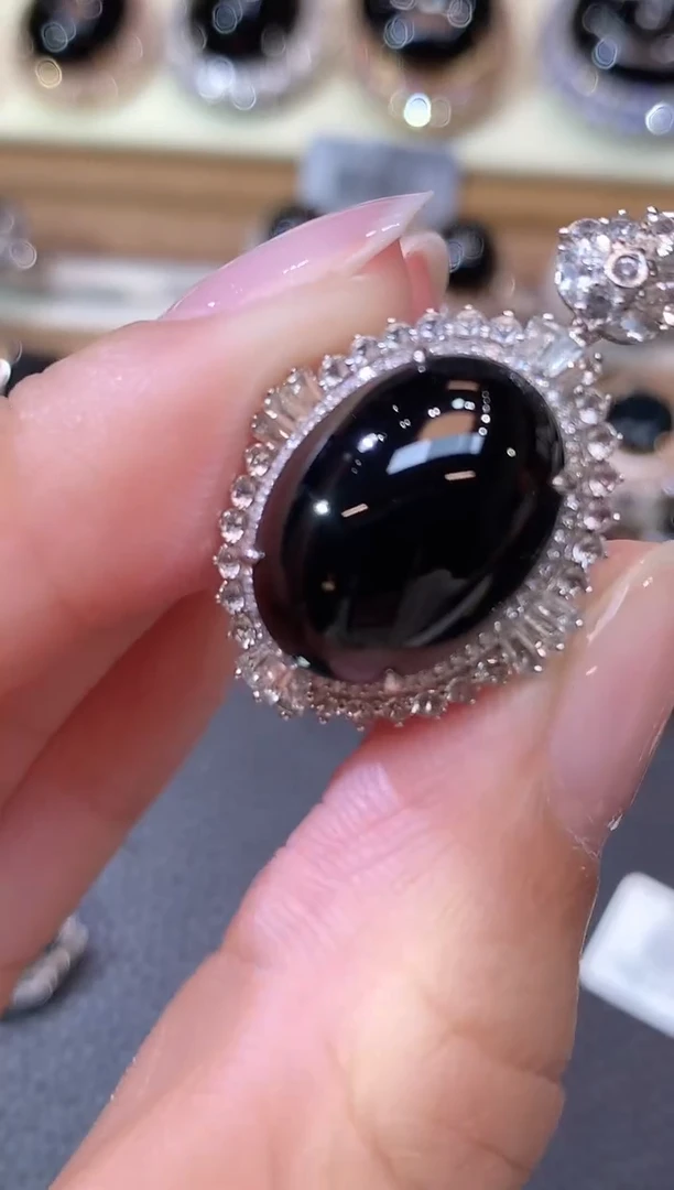 18K金镶嵌戒指翡翠D33