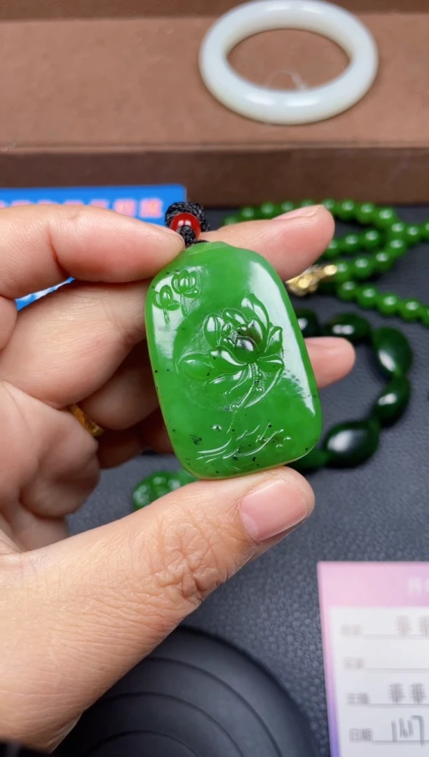 颈饰未镶嵌和田玉F1219