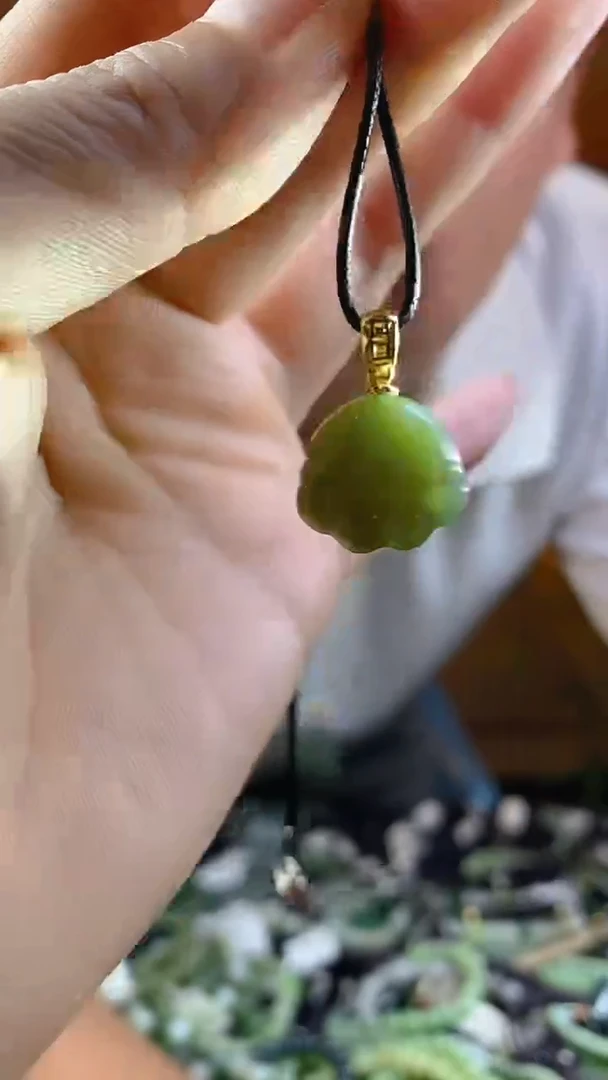 和田玉未镶嵌颈饰多样性发货，拍一发一