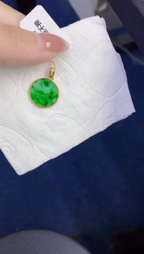 颈饰未镶嵌翡翠缅甸天然翡翠A货