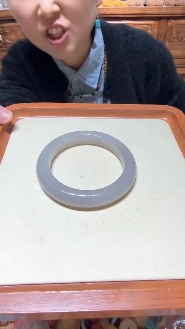 未镶嵌手镯和田玉天然圈口57