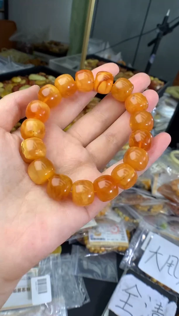 蜜蜡未镶嵌珠宝奇石1