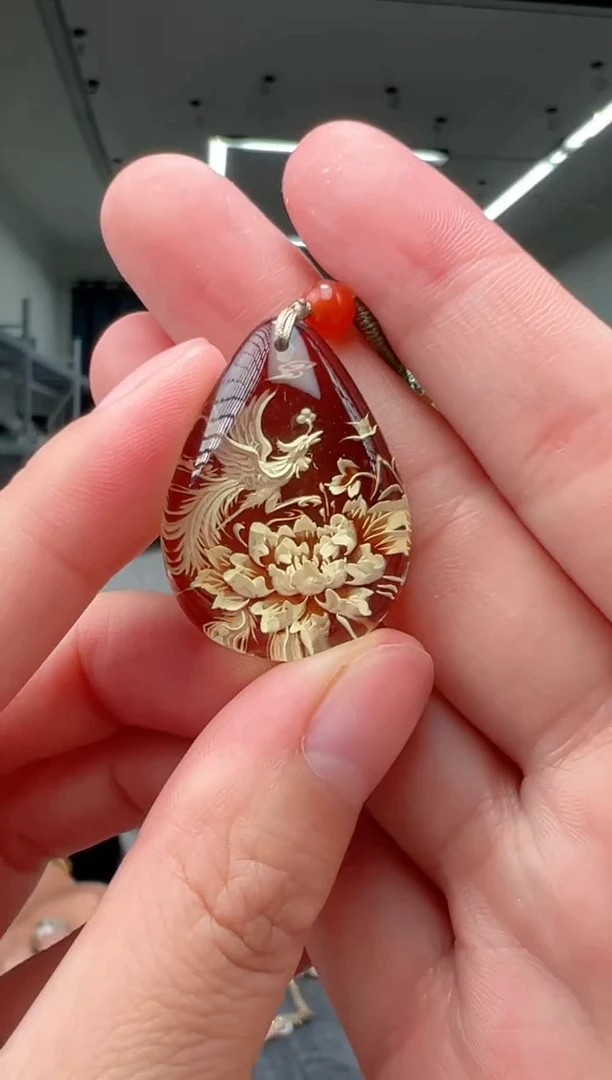 未镶嵌颈饰琥珀凤凰多样性拍一发一