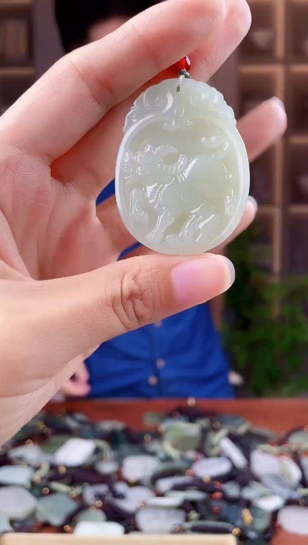 未镶嵌和田玉挂件拍一发一，多样性发货