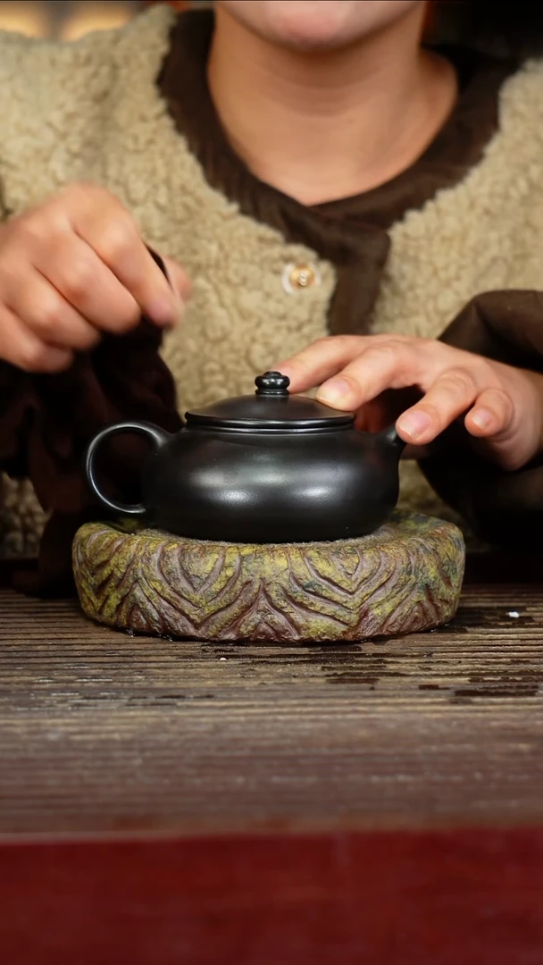 宜兴原矿紫砂壶茶壶宜兴原矿紫砂壶茶壶180C
