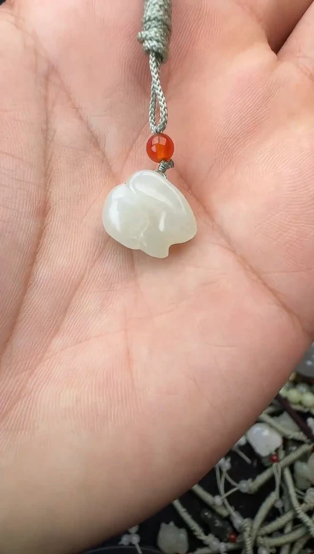 颈饰未镶嵌和田玉拍一发一