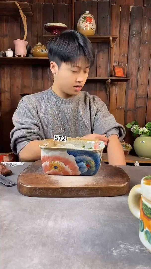 碗572，手工手绘，超出陶瓷