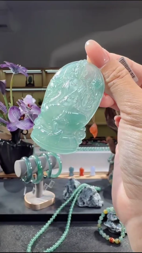 吊坠(不含链)未镶嵌翡翠千手观音