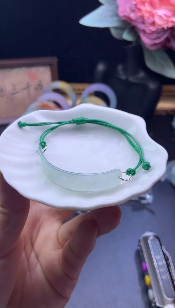 未镶嵌挂件翡翠手牌