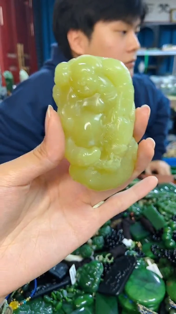 未镶嵌和田玉挂件1