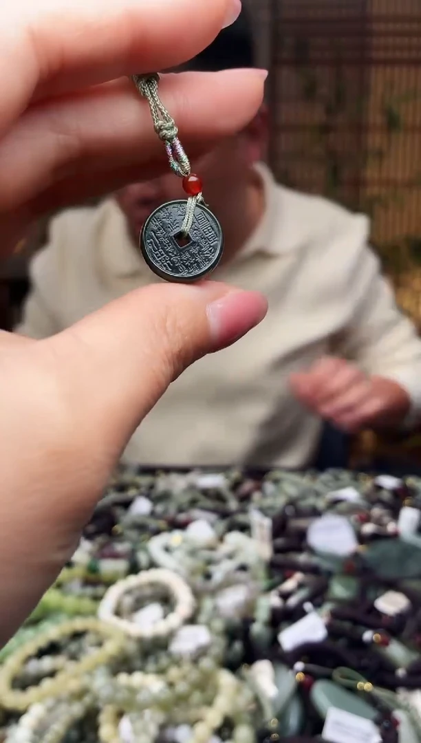 颈饰未镶嵌和田玉多样性发货，拍一发一