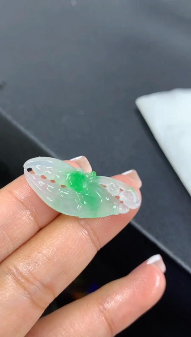 未镶嵌定制翡翠毛货