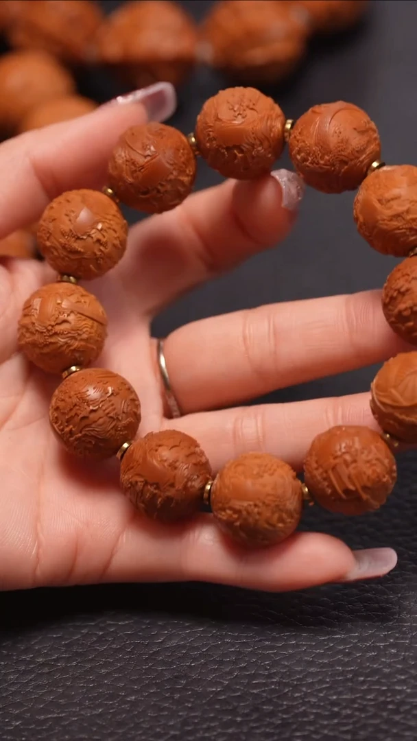 手串橄榄核1.95锦绣山河