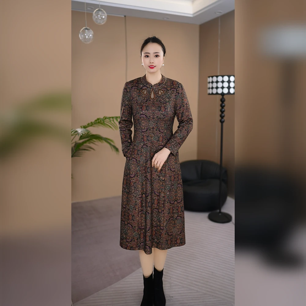 2025新年秋款显瘦修身百搭连衣裙气质减龄大方时尚长袖妈妈打底女