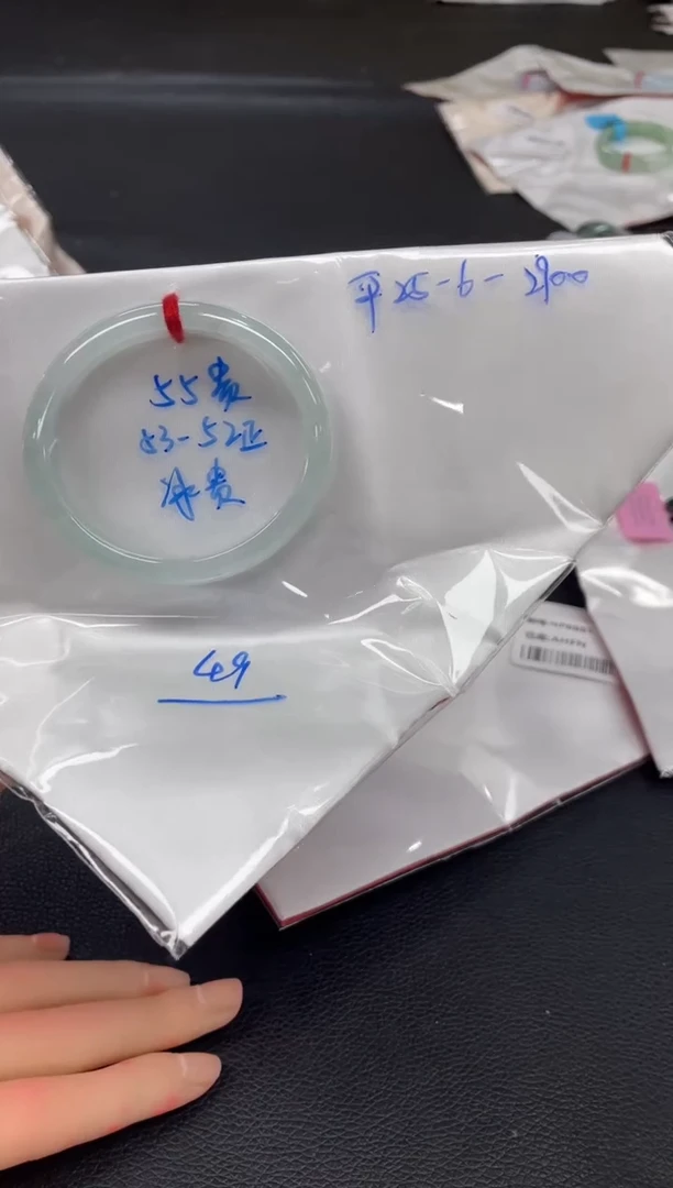 未镶嵌手镯翡翠翡翠手镯