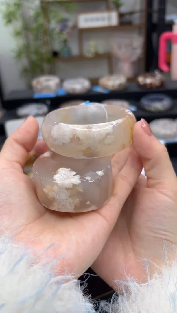 【闪购商品】石英质玉手镯未镶嵌A78(55圈赠送镯心)