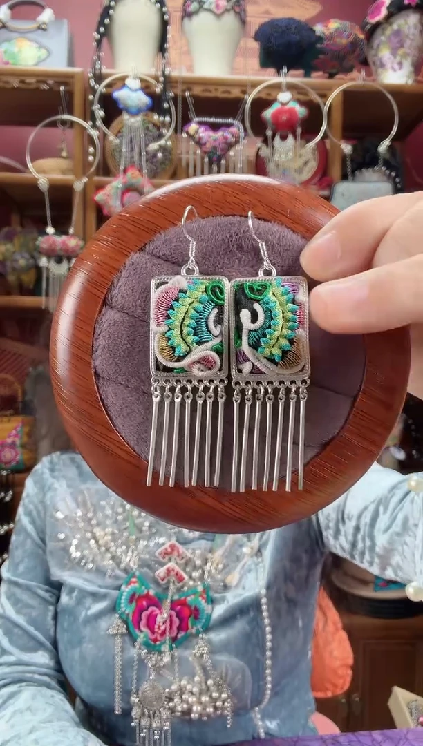 刺绣耳环1甜甜家