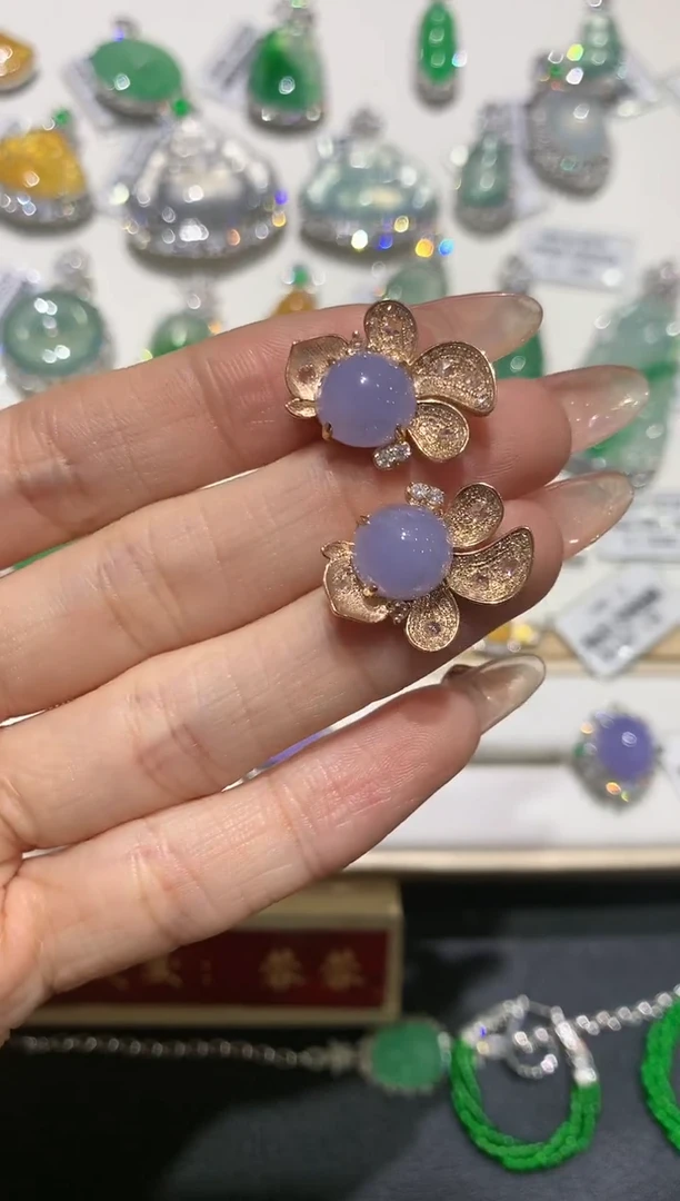 【闪购商品】翡翠吊坠(不含链)18K金镶嵌团购2