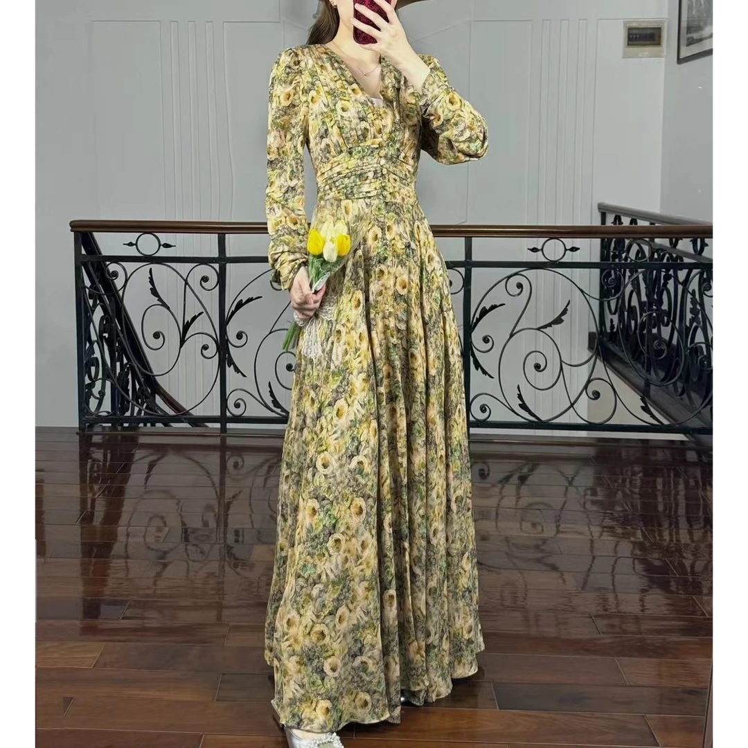 法式碎花连衣裙2024年新款小个子高级感气质收腰修身显瘦v领长裙