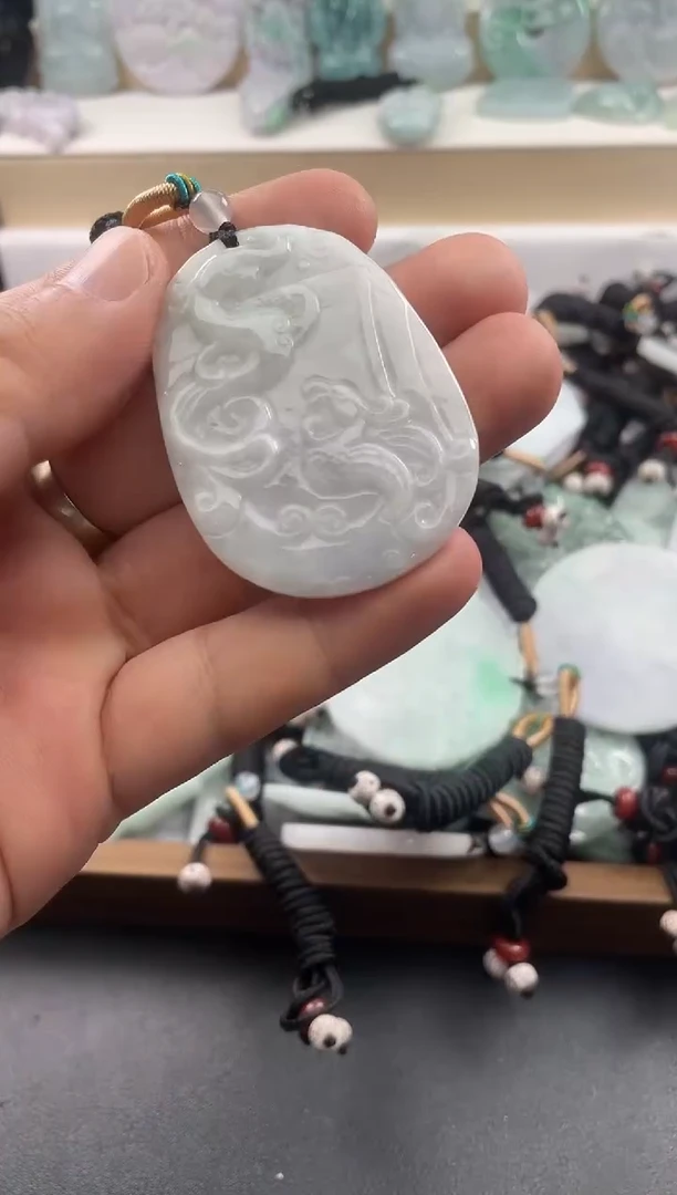 颈饰未镶嵌翡翠25/11/9/.198