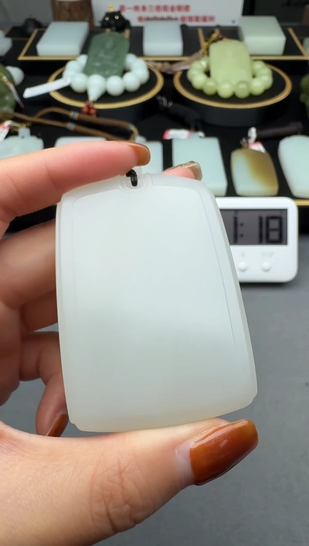 颈饰未镶嵌和田玉3