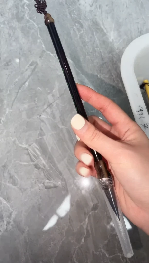 E678 定制毛笔微瑕一支