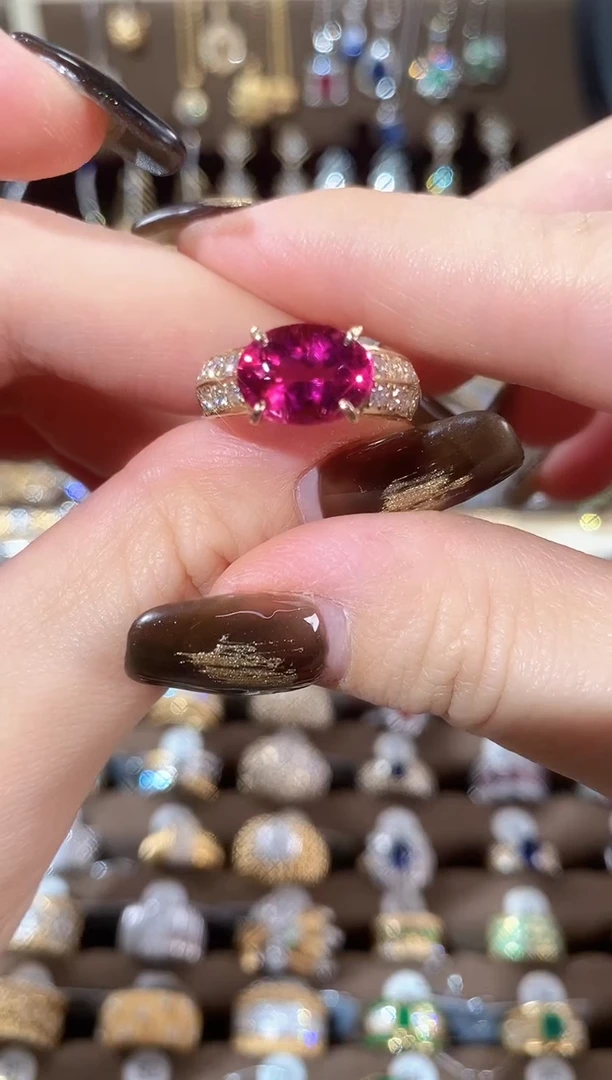 18K金镶嵌戒指碧玺18K金卢比莱钻石戒指16