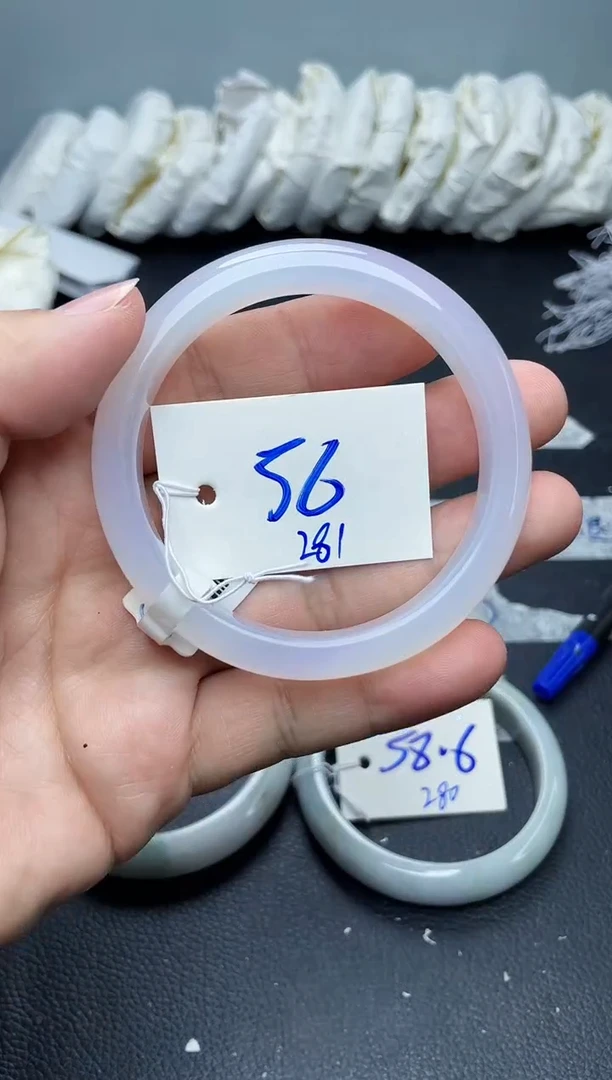 翡翠手镯未镶嵌281