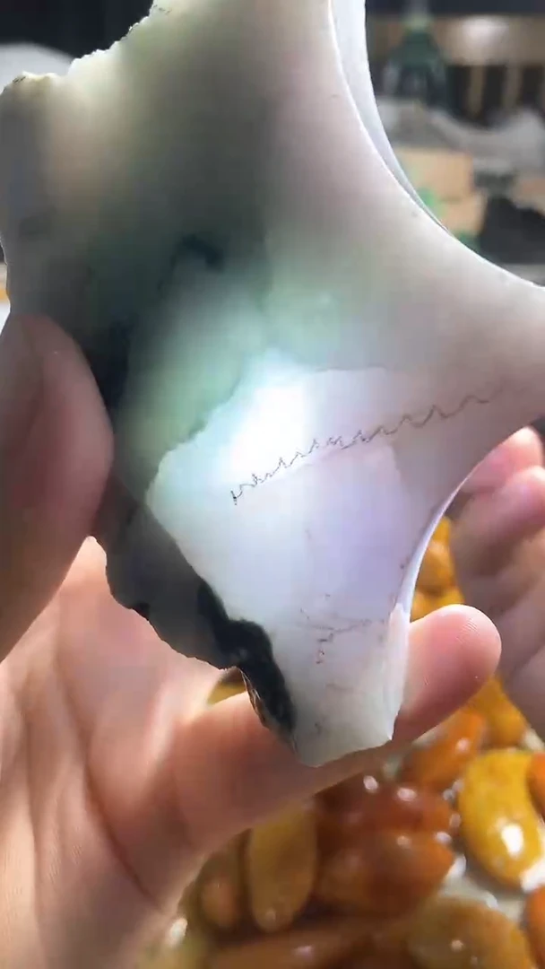 翡翠未镶嵌颈饰天然翡翠A货
