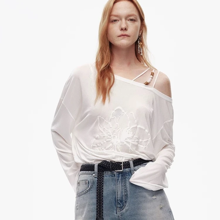 AVVENN2025夏季新品宽松串珠斜肩醋酸肌理感弹力长袖AL30801594