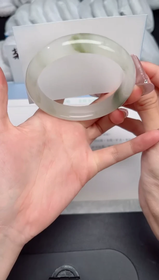 石英质玉手镯未镶嵌K184-61