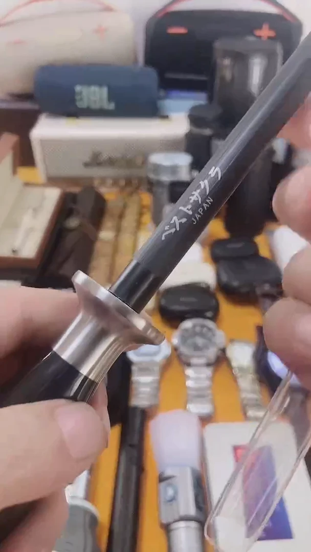 瓷片闪购商品 如图所示