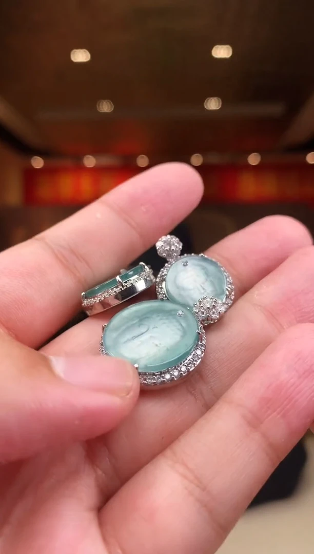 【闪购商品】翡翠颈饰未镶嵌多样性发货（只发一件) *d3